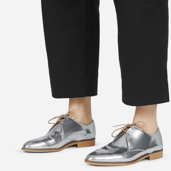 Everlane  E2 Shine Silver Modern Oxfords - Picture 2 of 16